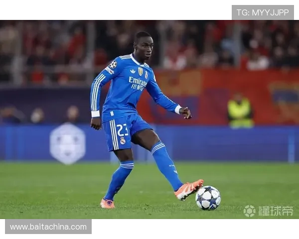 马卡:费兰-门迪已与皇马就续约至2027年达成协议 马卡:费兰-门迪已与皇马就续约至2027年达成协议